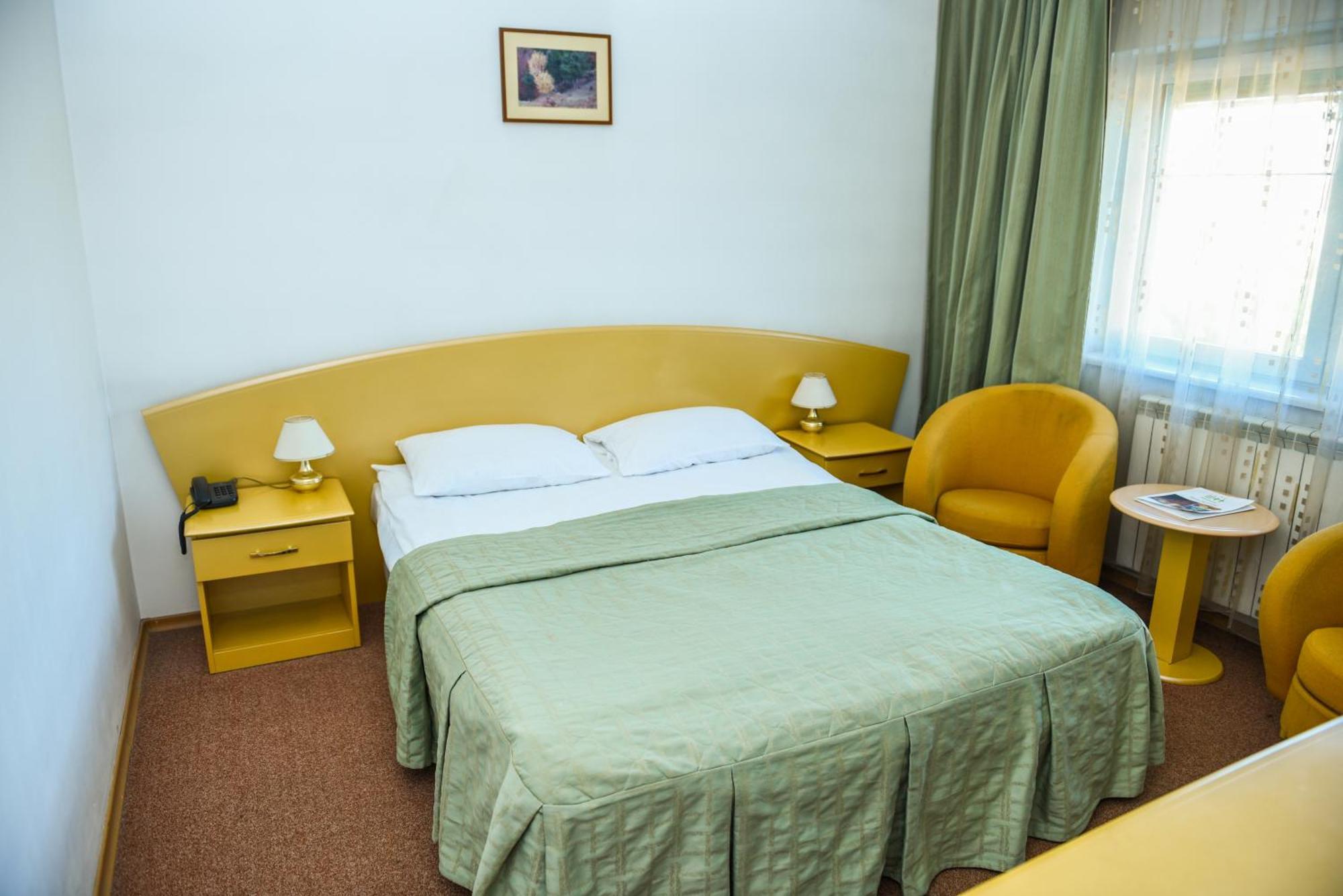Eurohotel Baia Mare Exterior foto