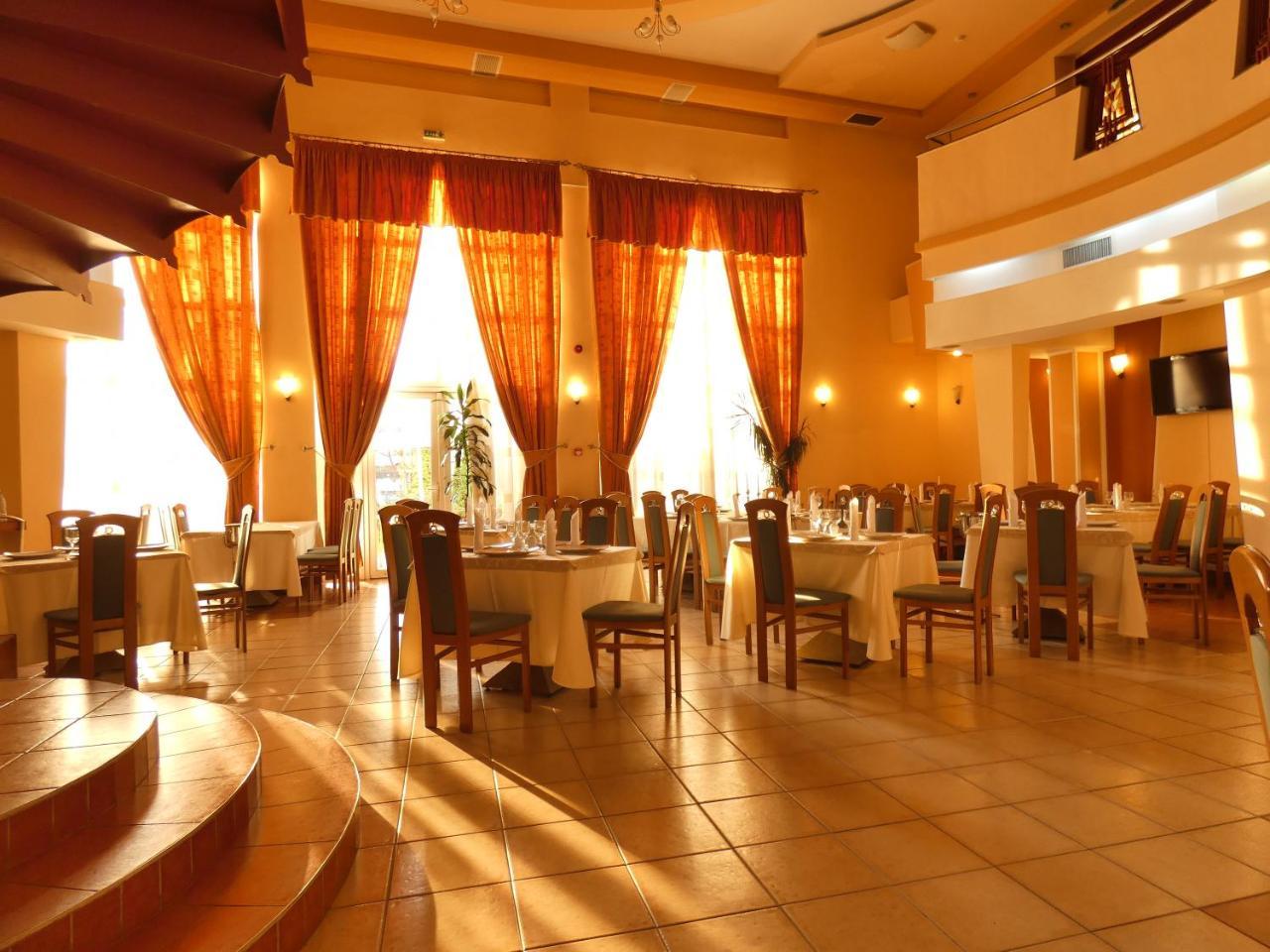Eurohotel Baia Mare Exterior foto